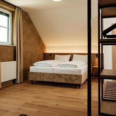 Hotel Neustifter Poysdorf Exterior photo